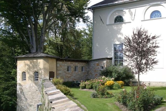 Kloster Wernberg Hotell Exteriör bild